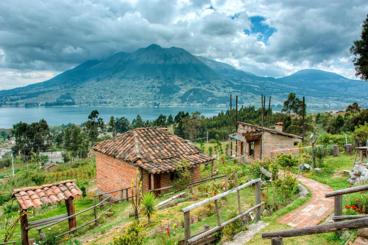 Cabanas Y Glampings Balcon Del Lago Otavalo Exterior photo